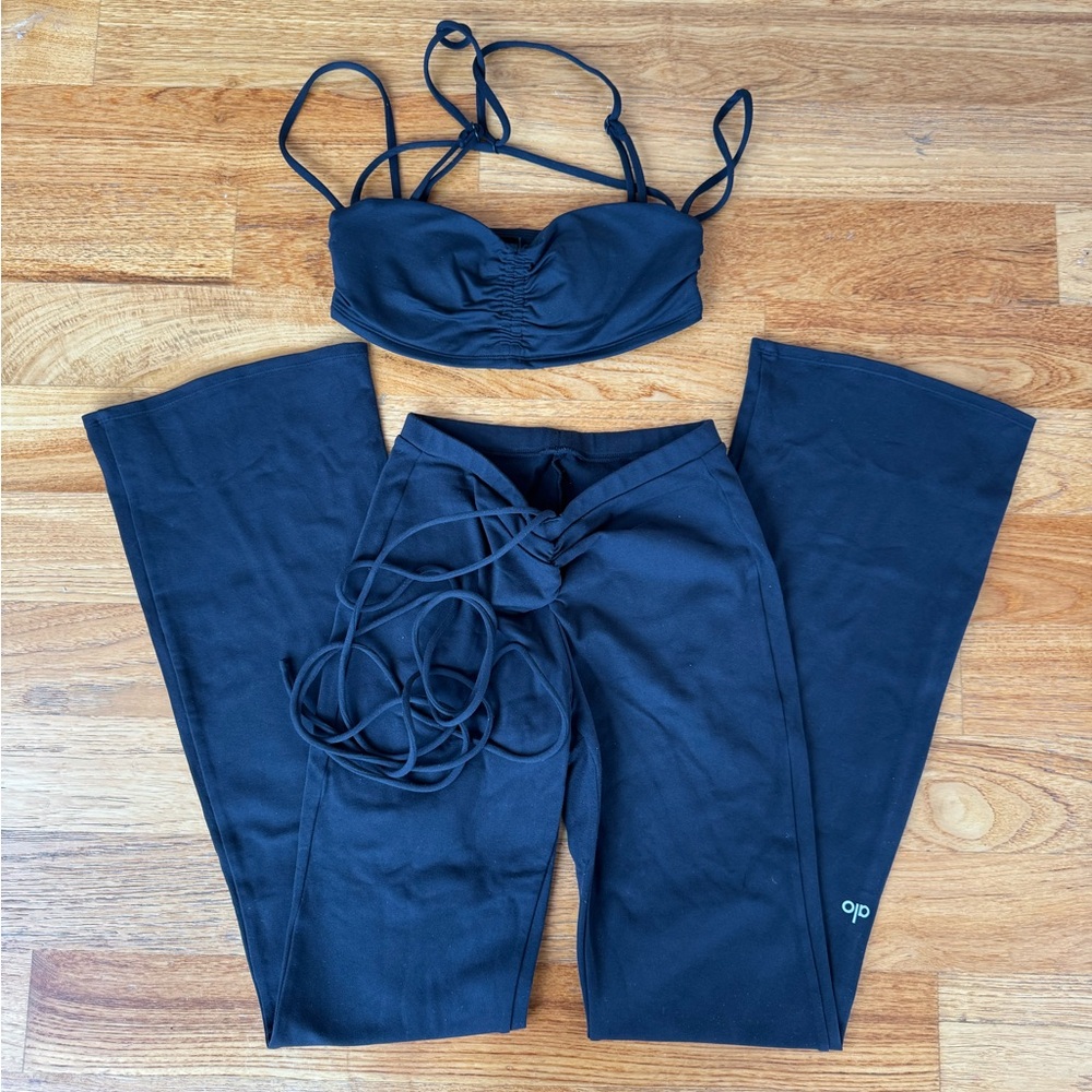 NWOT ALO AIRBRUSH ELECTRIC OFF THE SHOULDER BRA + HIGH-WAIST CINCH FLARE LEGGING